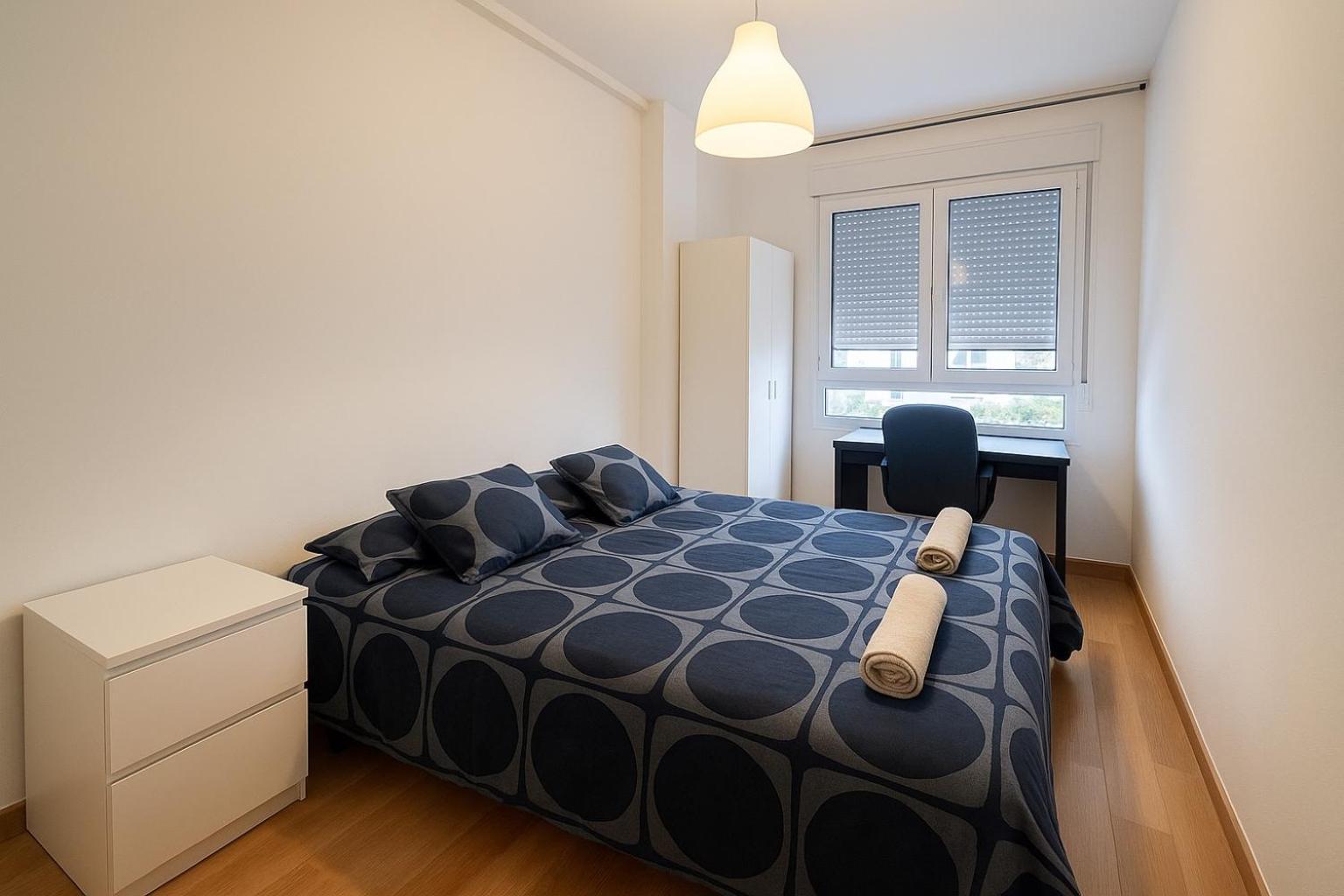 Apartamento Centro Con Garaje กาสโตร-อูร์เดียเลส ภายนอก รูปภาพ